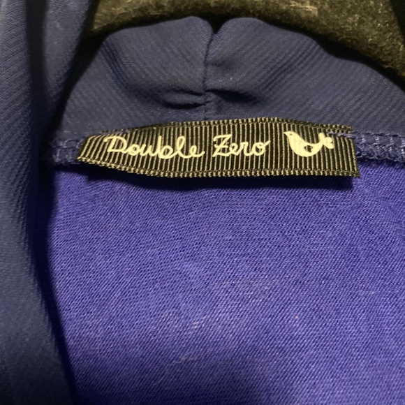 Top - Picture 2 of 2